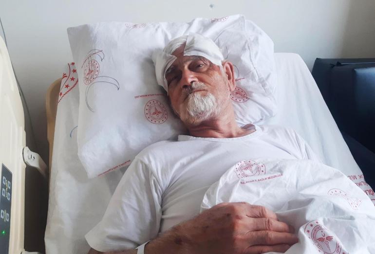 Maça yetişmek için üst geçidi kullanmayınca hafif ticari araç çarptı; kaza kamerada