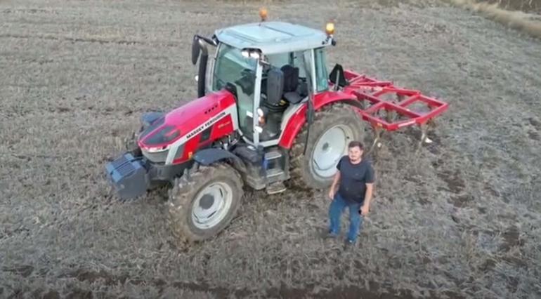 Traktör ile tarlalarına Özgür Filistin yazdılar