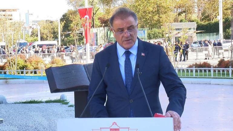 Taksimde İstanbulun kurtuluşunun 102nci yıl dönümü törenle kutlandı