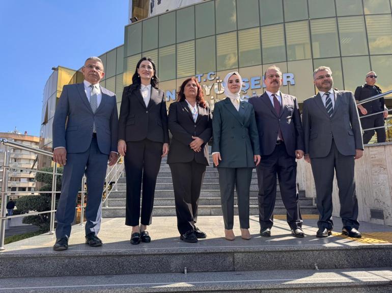 Bakan Göktaş: THY, 20 yılda hayata geçirdiği stratejik programlarla kadın pilot sayısını 50 kat artırdı