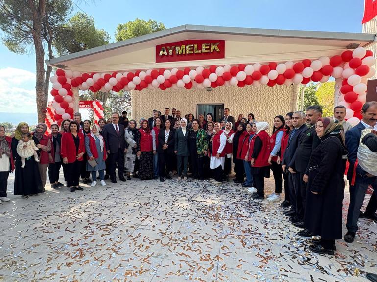 Bakan Göktaş: THY, 20 yılda hayata geçirdiği stratejik programlarla kadın pilot sayısını 50 kat artırdı