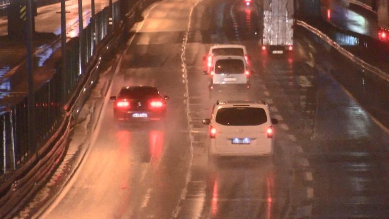 İstanbulda sağanak etkili oldu