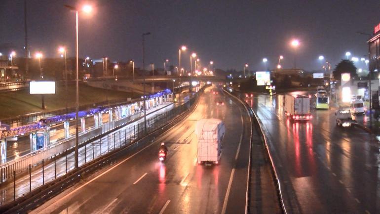 İstanbulda sağanak etkili oldu