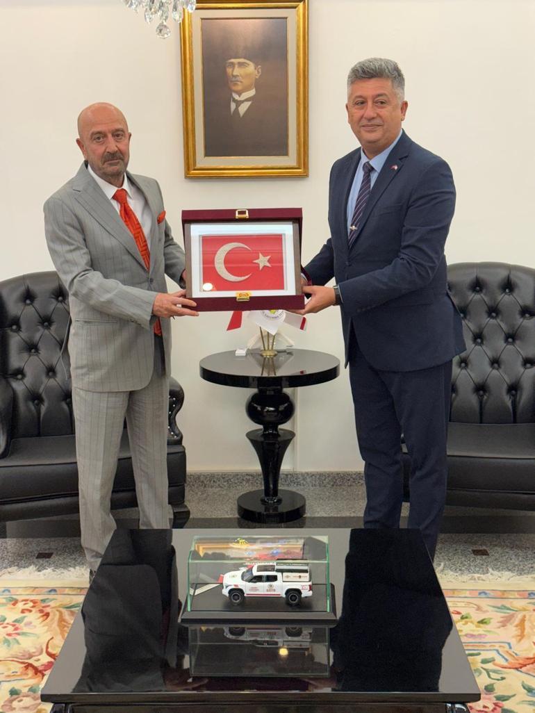 OYAK Yönetim Kurulu Başkanı Aksakallıdan KKTC Başbakanı Üstele ziyaret