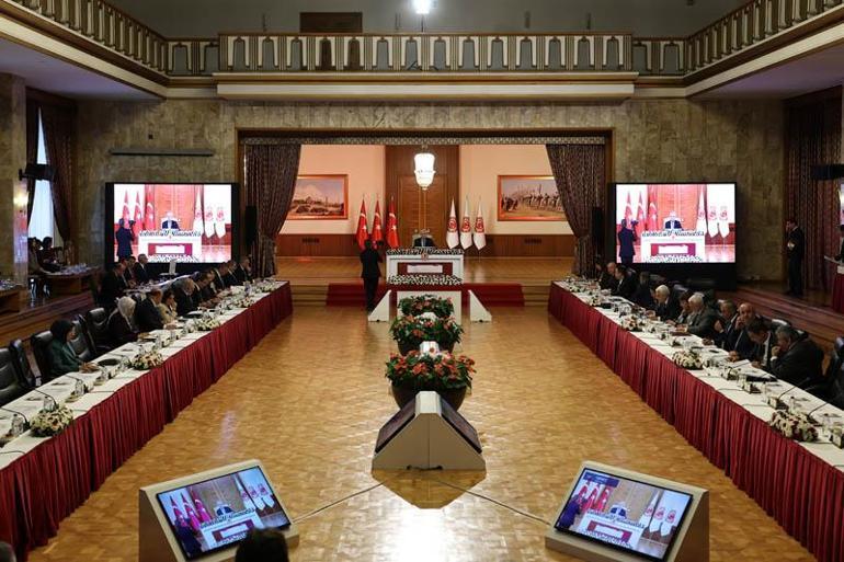 Terörsüz Türkiye komisyonu, emekli askerleri dinledi