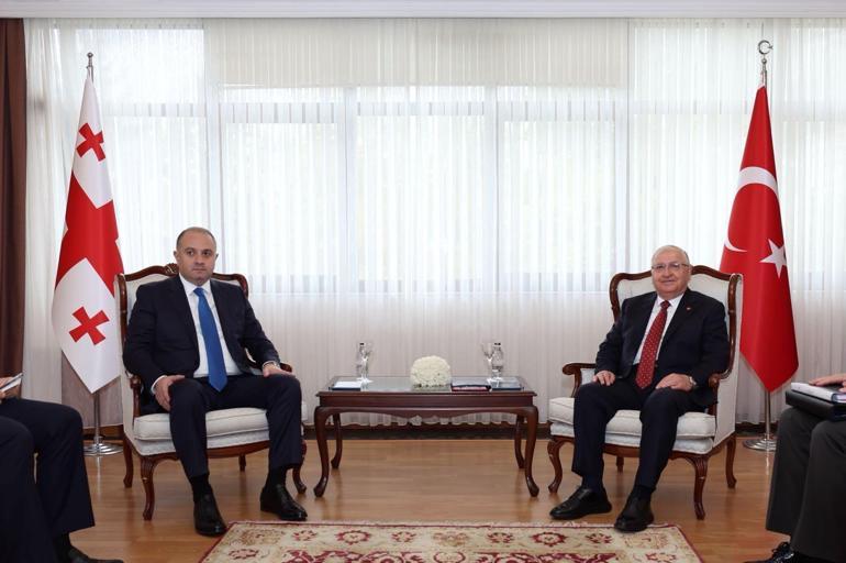 Ankarada Türkiye-Azerbaycan-Gürcistan Üçlü Savunma Bakanları Toplantısı