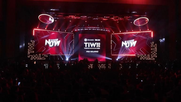 Bakan Bolat: Almanyaya ilk parti 100 adet TOGG ihraç edilmiştir