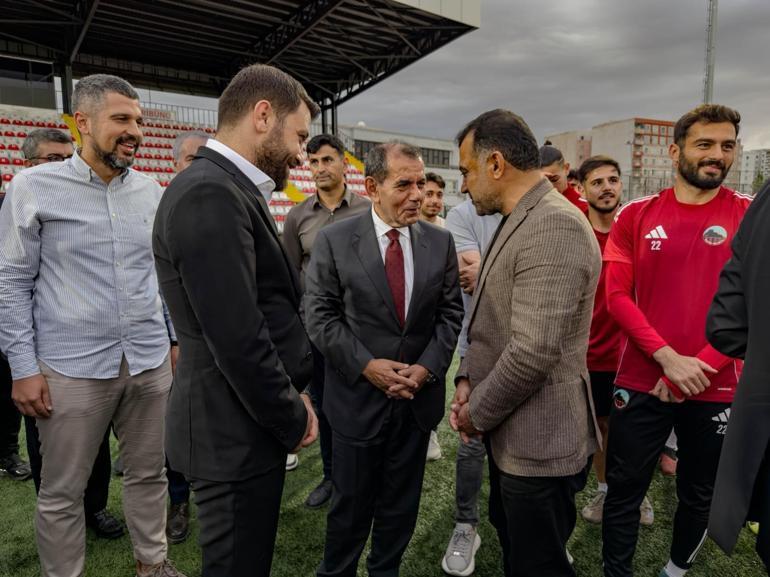 Galatasaray Başkanı Özbek’ten Mardin 1969 Spor’a ziyaret