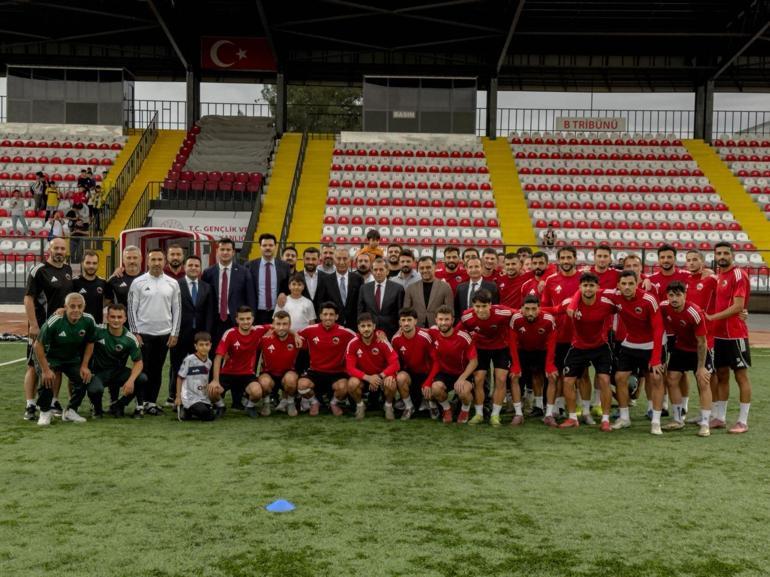 Galatasaray Başkanı Özbek’ten Mardin 1969 Spor’a ziyaret