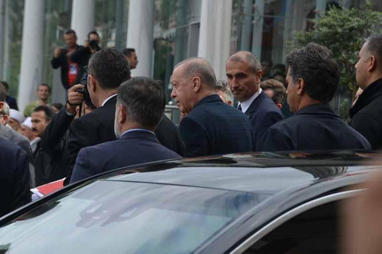 Cumhurbaşkanı Erdoğan, cuma namazını memleketinde kıldı