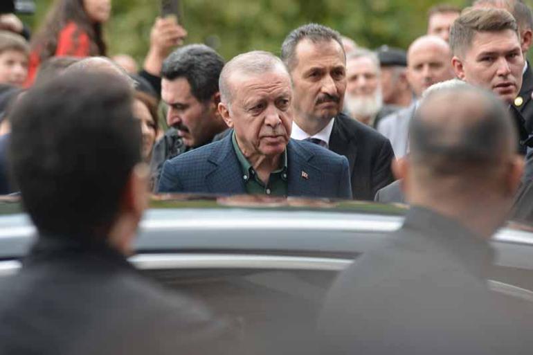 Cumhurbaşkanı Erdoğan, cuma namazını memleketinde kıldı