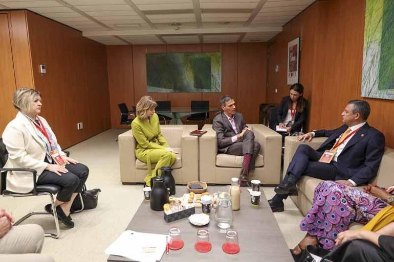 CHP Genel Başkanı Özel, İspanya Başbakanı Sanchez ile görüştü