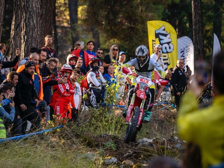 Sea To Sky Enduro Motosiklet Yarışı’nın Orman Etabı’nda lider Manuel Lettenbichler