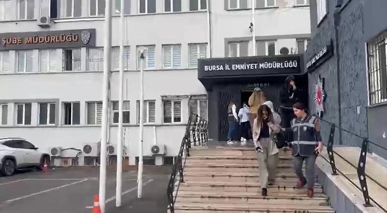 Bursa merkezli 6 ilde fuhuş operasyonu; 22 gözaltı