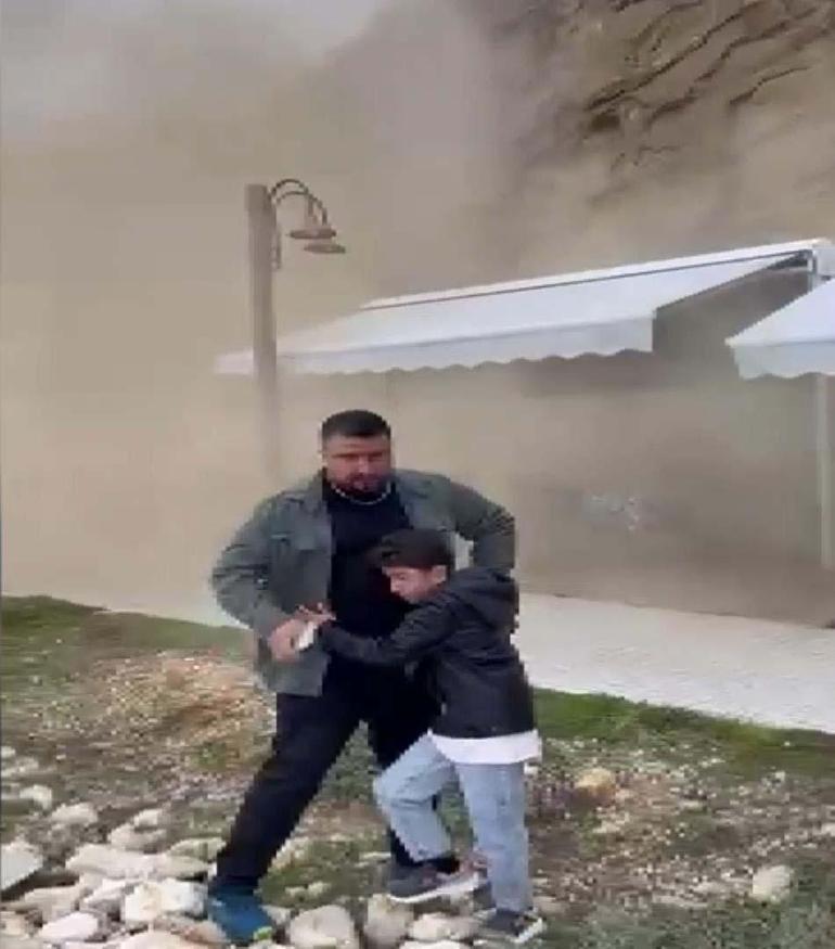 Silivride çay bahçesine kaya parçaları düştü