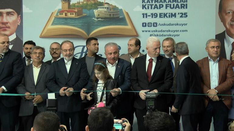İstanbul Valisi Davut Gül, Üsküdar Kaymakamlığı Kitap Fuarının açılışına katıldı