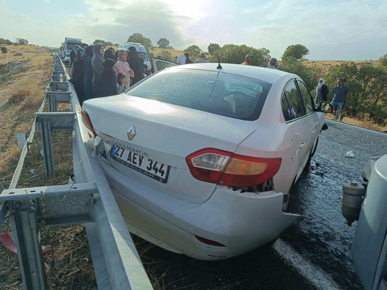 Mardinde otomobiller çarpıştı: 4 yaralı