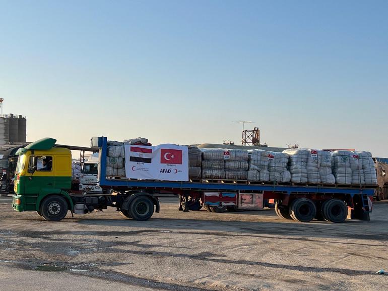 AFAD’dan Gazze’ye bugün 17 TIR gıda ve 3 TIR battaniye yardımı yapılacak