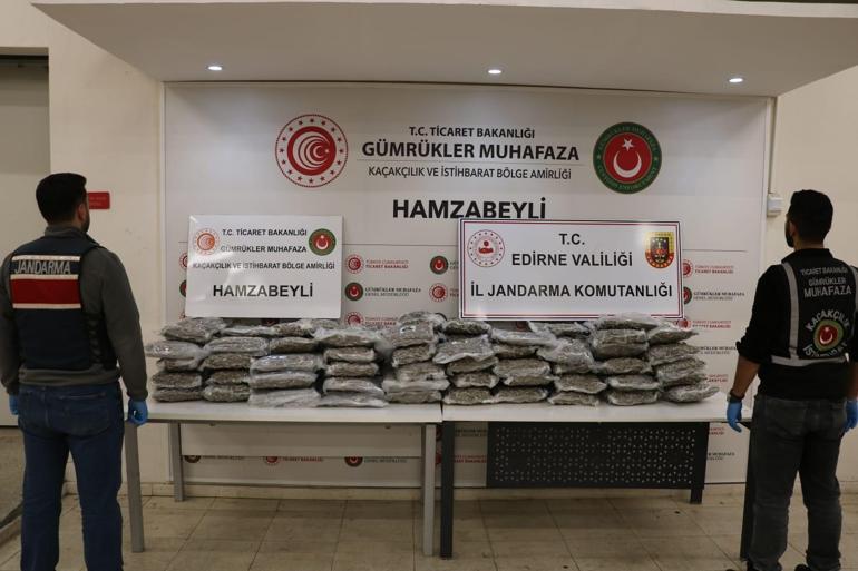 Edirne Hamzabeyli Gümrük Kapısında 105 kilo esrar ele geçirildi