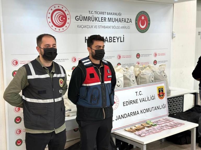 Edirne Hamzabeyli Gümrük Kapısında 105 kilo esrar ele geçirildi