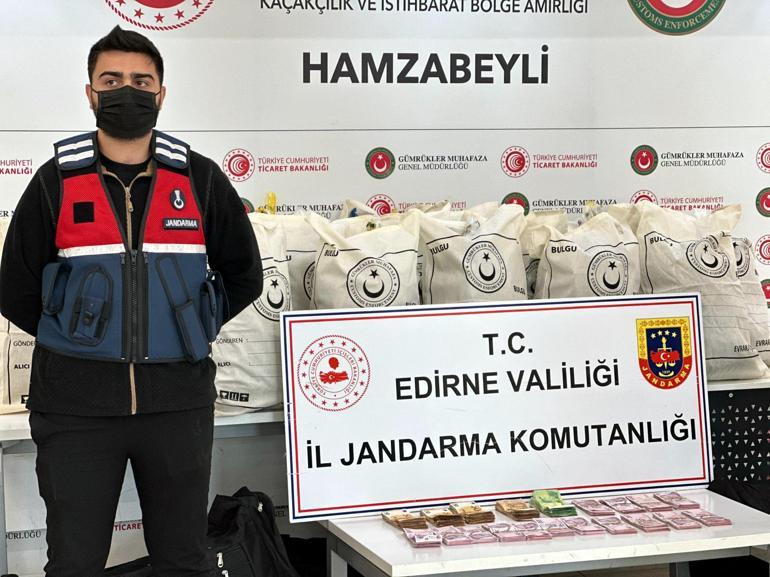 Edirne Hamzabeyli Gümrük Kapısında 105 kilo esrar ele geçirildi
