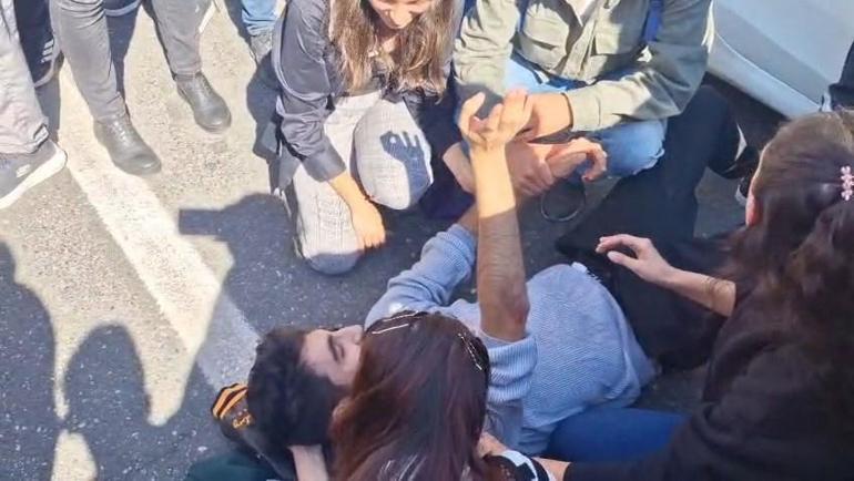 Rojin Kabaiş için yapılan yürüyüşte, üniversite öğrencisine otomobil çarptı