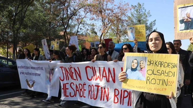 Rojin Kabaiş için yapılan yürüyüşte, üniversite öğrencisine otomobil çarptı