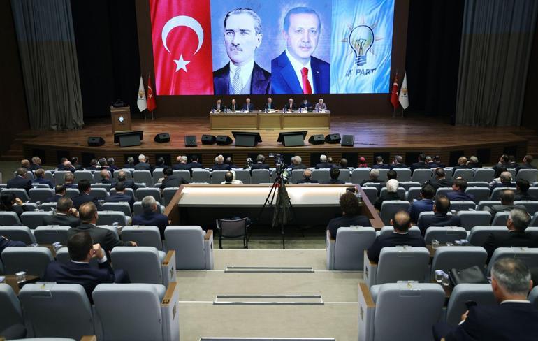 AK Partide MKYK toplandı