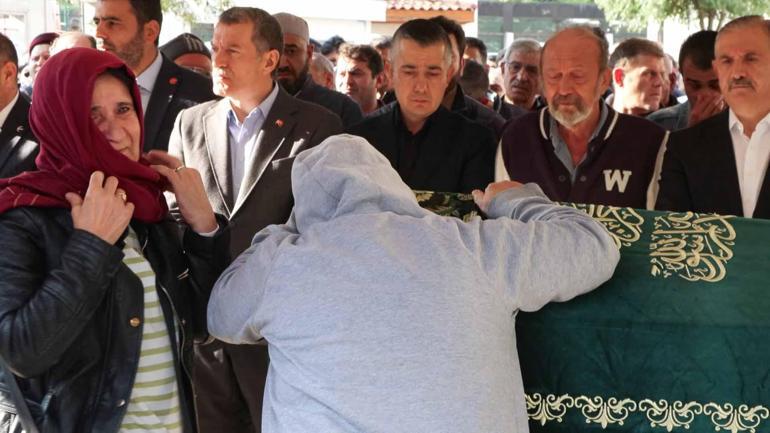 Esenyurtta çöp kamyonunun çarptığı Neşe Dökmeci toprağa verildi