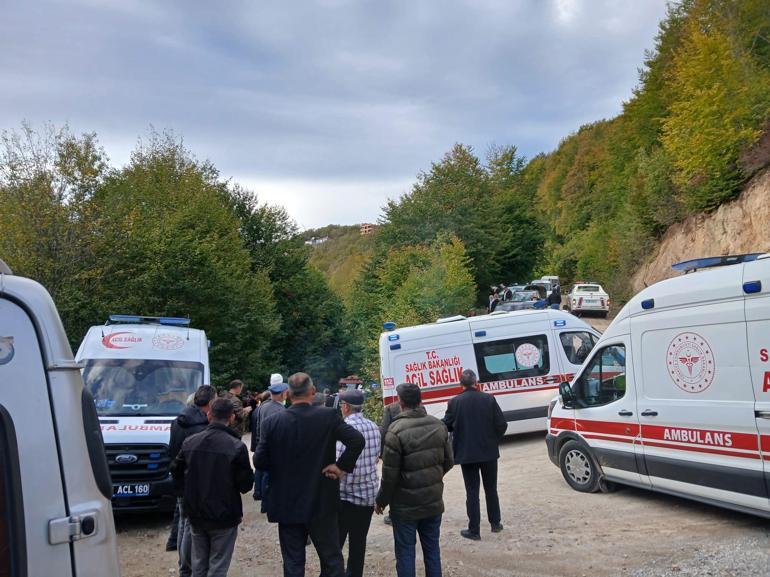 Ordu’da türbe ziyaretinden dönen minibüs devrildi, 11 yaralı