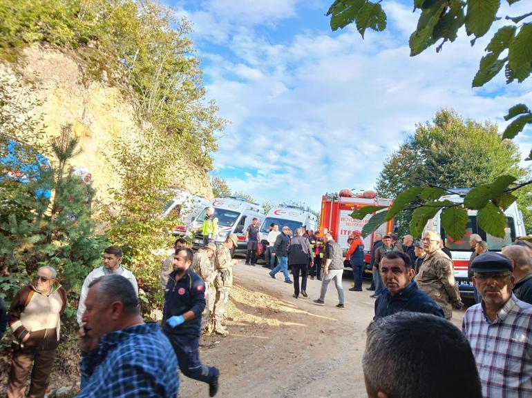 Ordu’da türbe ziyaretinden dönen minibüs devrildi, 11 yaralı