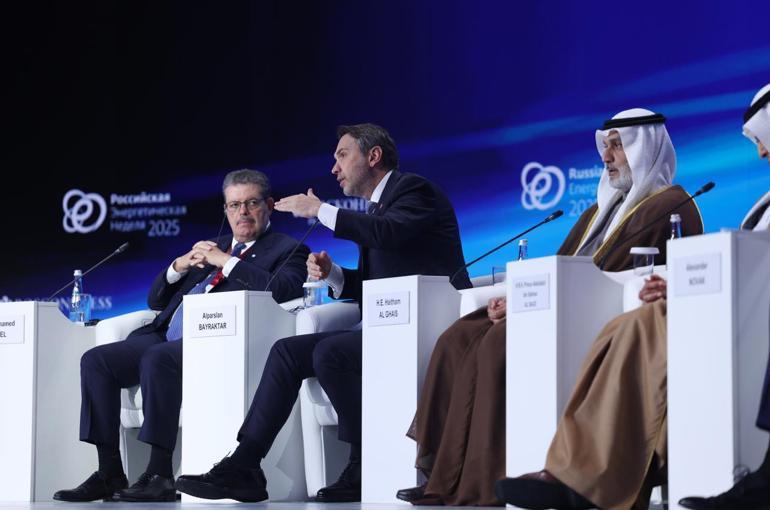 Bakan Bayraktar: Hiçbir enerji kaynağını dışlamıyoruz