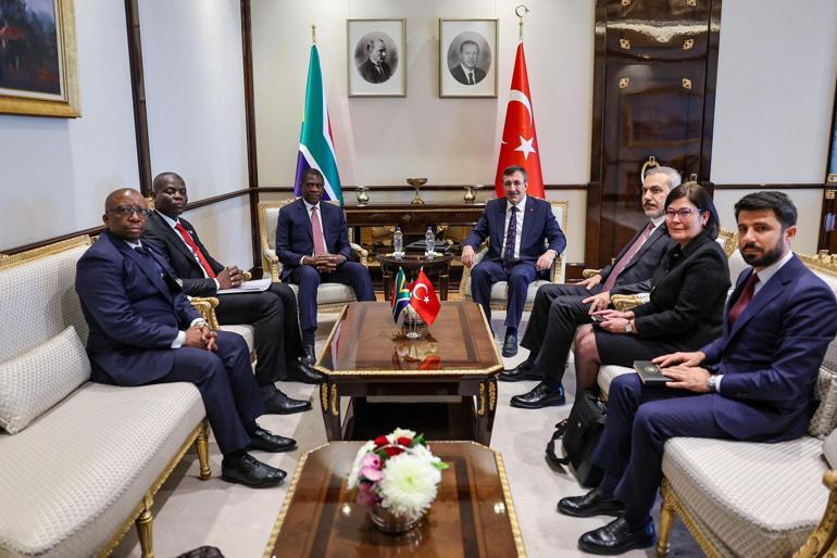 Cevdet Yılmaz: Güney Afrika ile 5 milyar dolar hedefimize kısa vadede ulaşmak istiyoruz