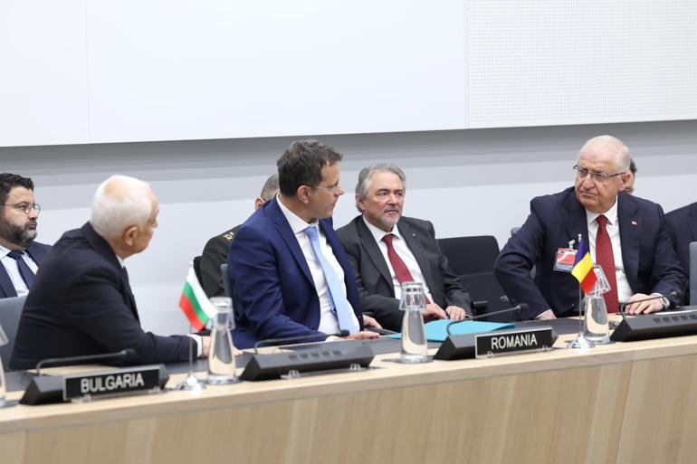 Bakan Güler, Romanya ve Bulgaristanlı mevkidaşlarıyla bir araya geldi