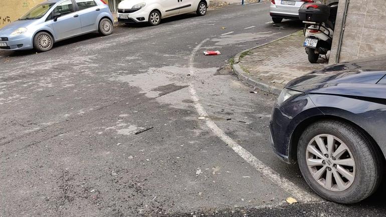 Gaziosmanpaşa’da sokağa el yapımı patlayıcı attılar