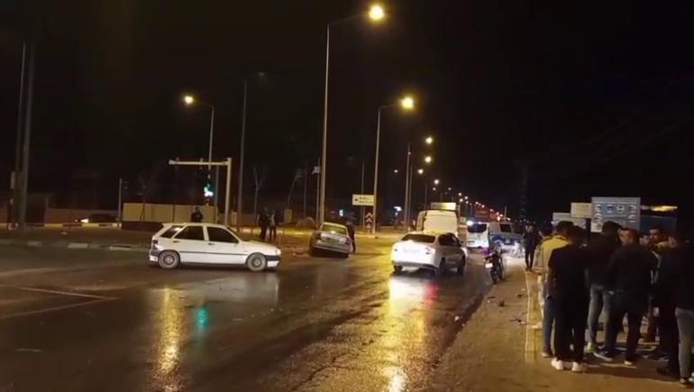 Hatayda iki otomobil çarpıştı: 3 yaralı