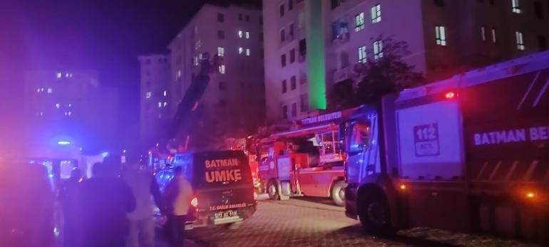 Batman’da apartman dairesinde yangın: 1 ölü, 14 kişi dumandan etkilendi