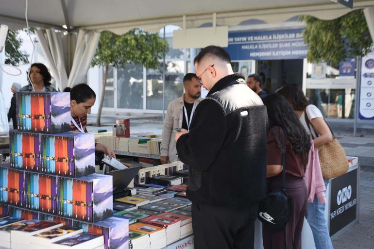 İZKİTAPFEST-İzmir Kitap Fuarı 6ncı kez kapılarını açtı