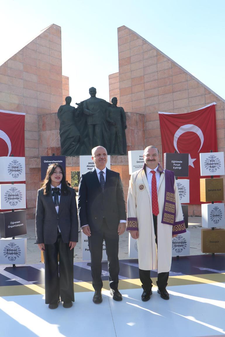 Üniversite öğrencilerine yaz okullarıyla erken mezuniyet şansı