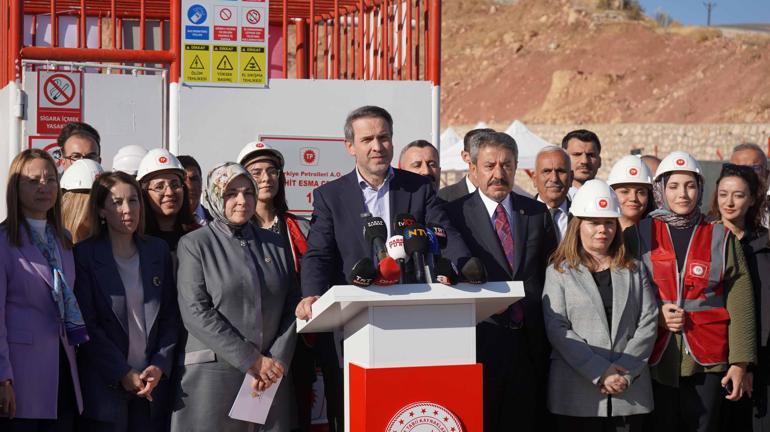 Bakan Bayraktar: Kendi petrolünü, doğal gazını üreten Türkiye, çok daha güçlü bir ülke olacak