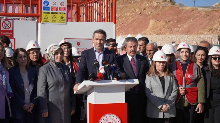 Bakan Bayraktar: Kendi petrolünü, doğal gazını üreten Türkiye, çok daha güçlü bir ülke olacak
