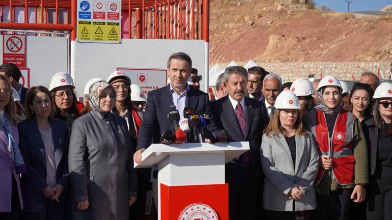 Bakan Bayraktar: Kendi petrolünü, doğal gazını üreten Türkiye, çok daha güçlü bir ülke olacak