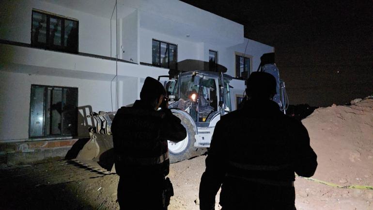 Bursada kanalizasyon kazısında göçük altında kalan 2 kardeş öldü