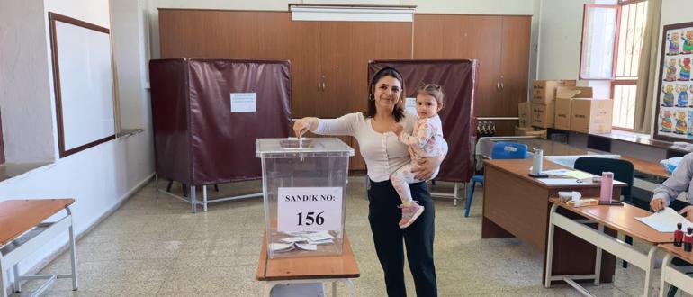 KKTC, cumhurbaşkanı seçimi için sandık başında