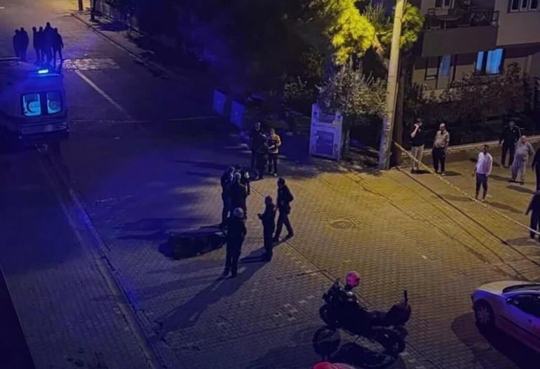 Otomobil gasbetti, 2 kişiyi öldürüp, 2si polis 7 kişiyi yaraladı; çatışmada etkisiz hale getirildi