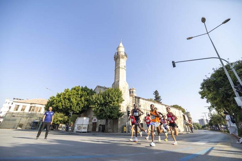 Uluslararası Tarsus Yarı Maratonu koşuldu