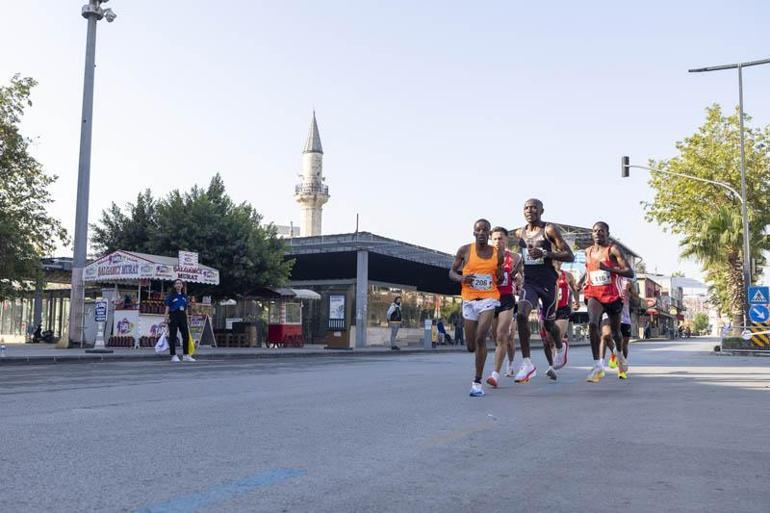 Uluslararası Tarsus Yarı Maratonu koşuldu