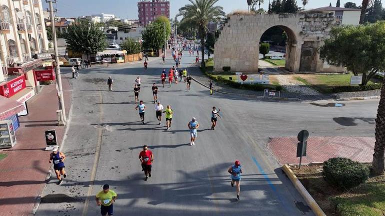 Uluslararası Tarsus Yarı Maratonu koşuldu