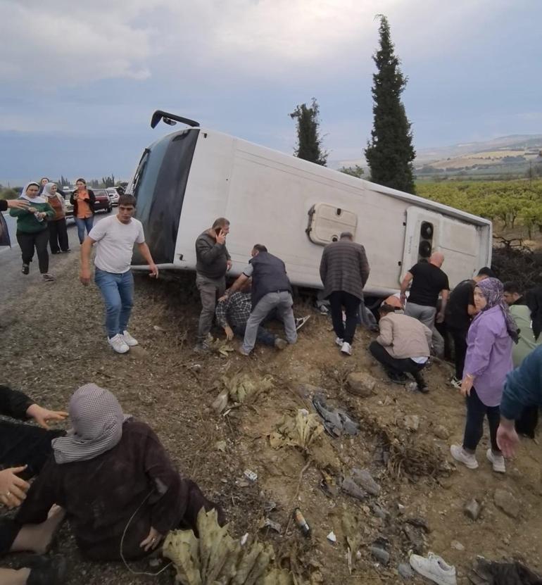 Denizli’de tur otobüsü devrildi; 1 ölü, 32 yaralı