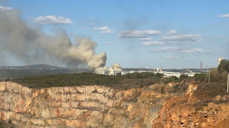 Gebzede fabrika bahçesinde yangın